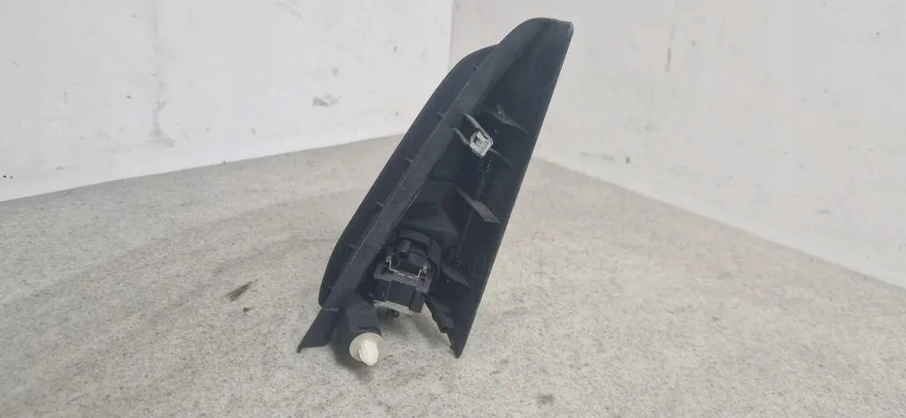 Subwoofer Toyota Prius (W2) 2008 image 3