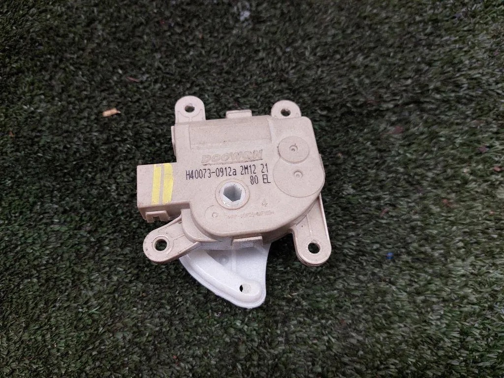 Motor de aletas colector KIA 2M12 2023 image 7
