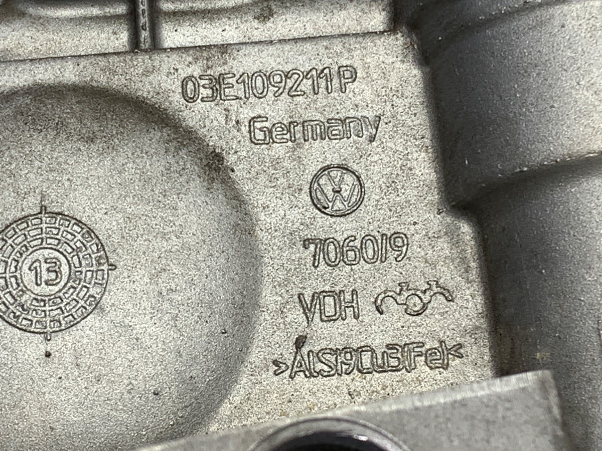 Cache de distribution VW Polo V 03E109211P 60ch image 5