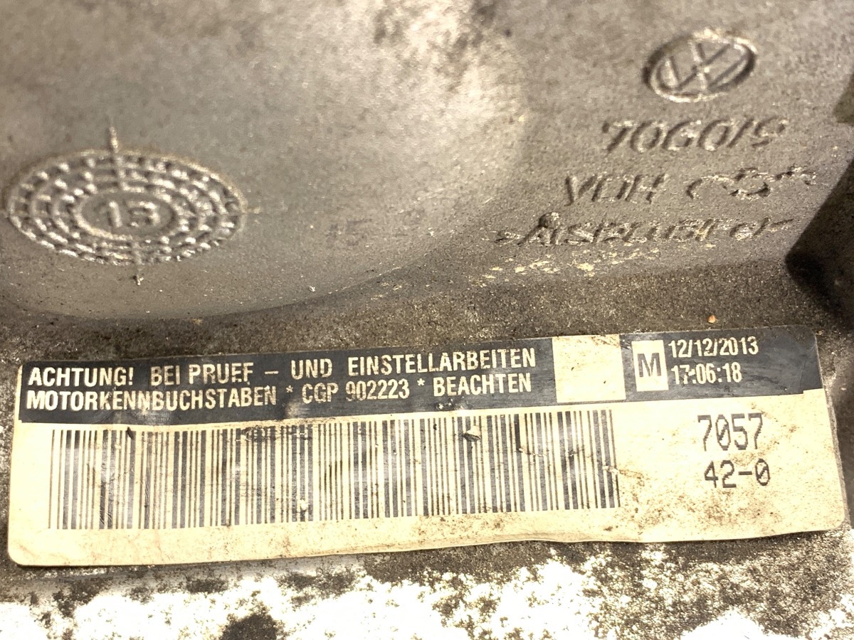 Cache de distribution VW Polo V 03E109211P 60ch image 6