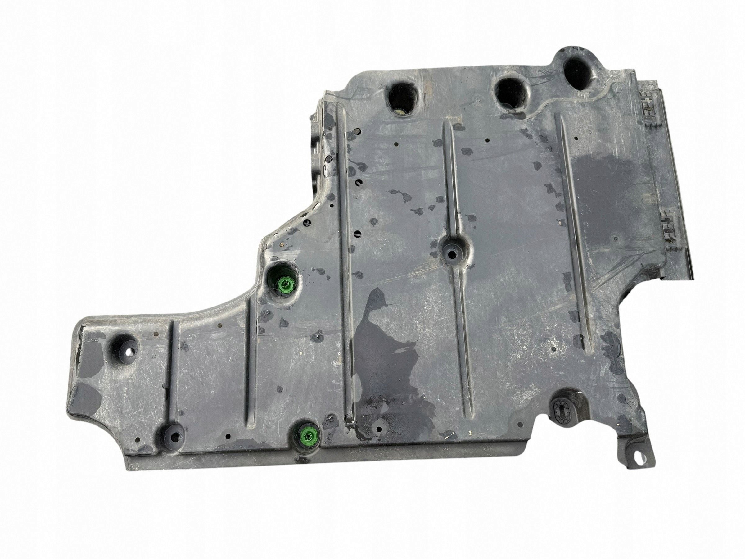 Citroen C4 III Alustan suojus taka vasen 9842680180