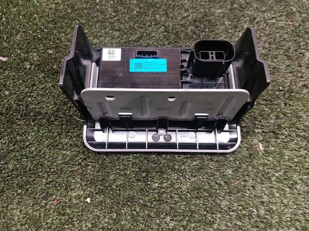 Prise 12V KIA 92100002 Occasion 2023 image 6
