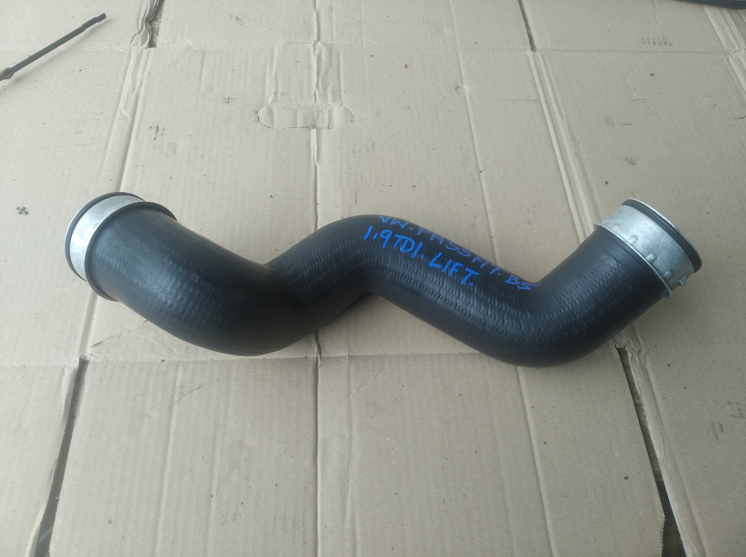 Luftintagsrör Intercooler VW Passat B5 1.9 TDI image 2