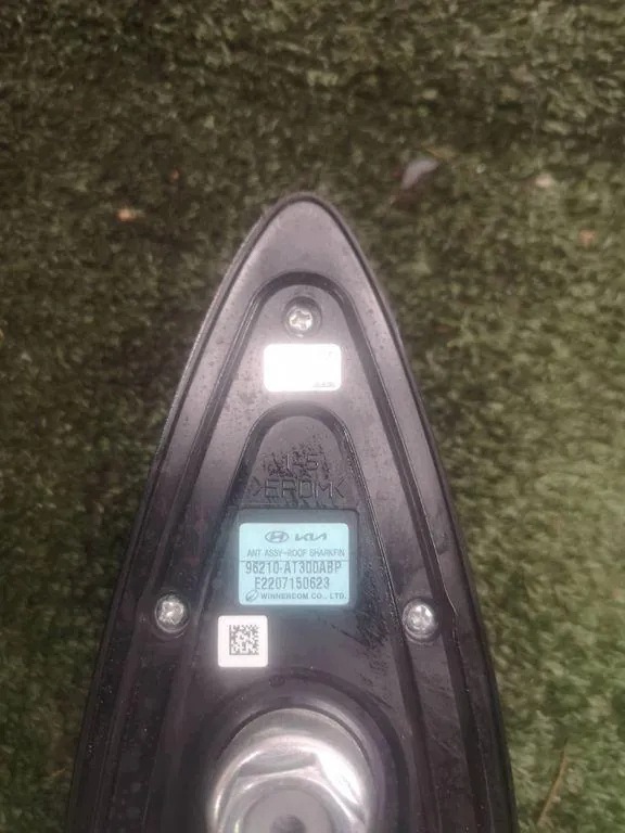 Relings KIA 96210A1300A usados 2023 image 7