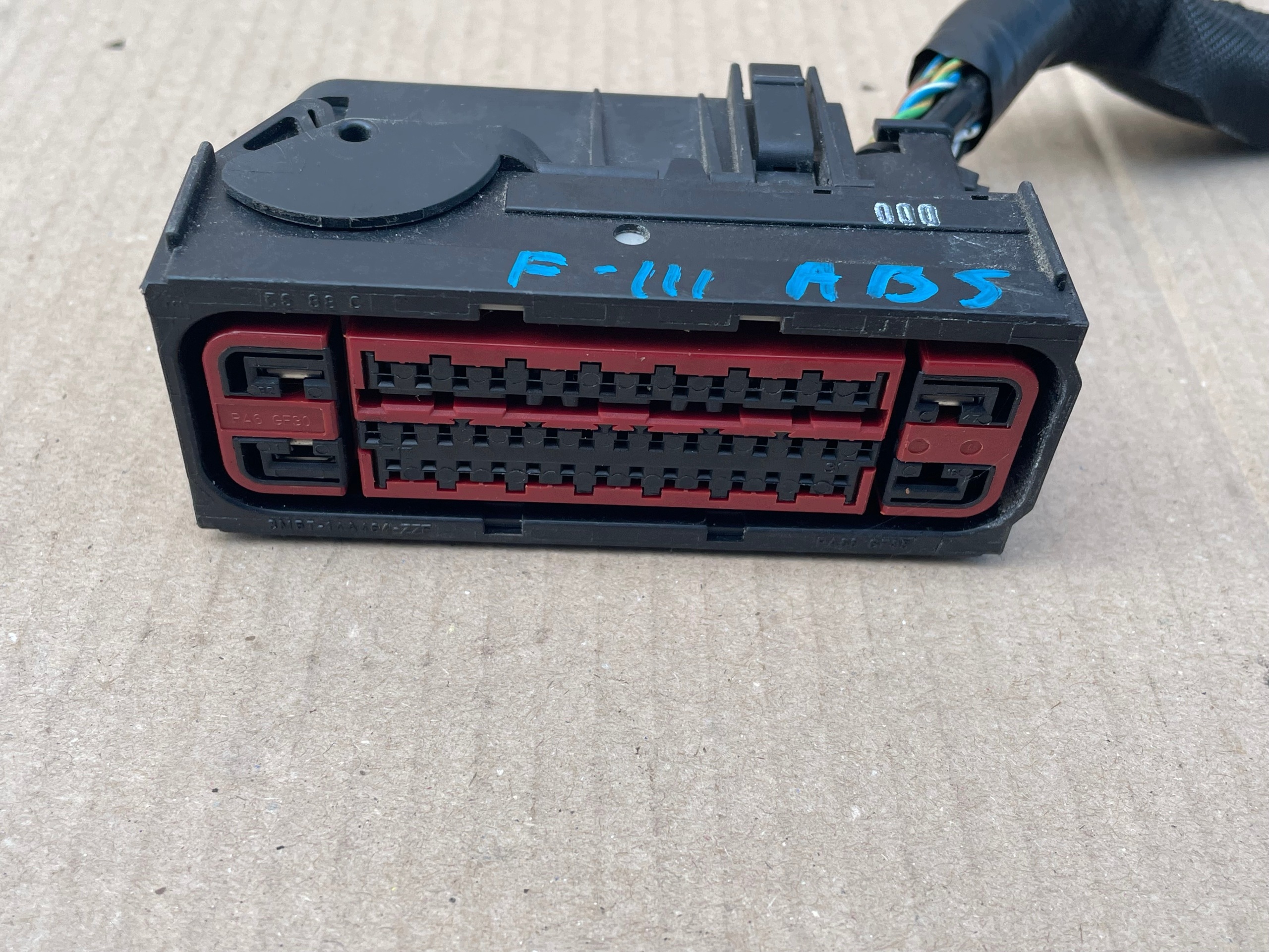 FORD FOCUS MK3 Connecteur Pompe ABS image 6