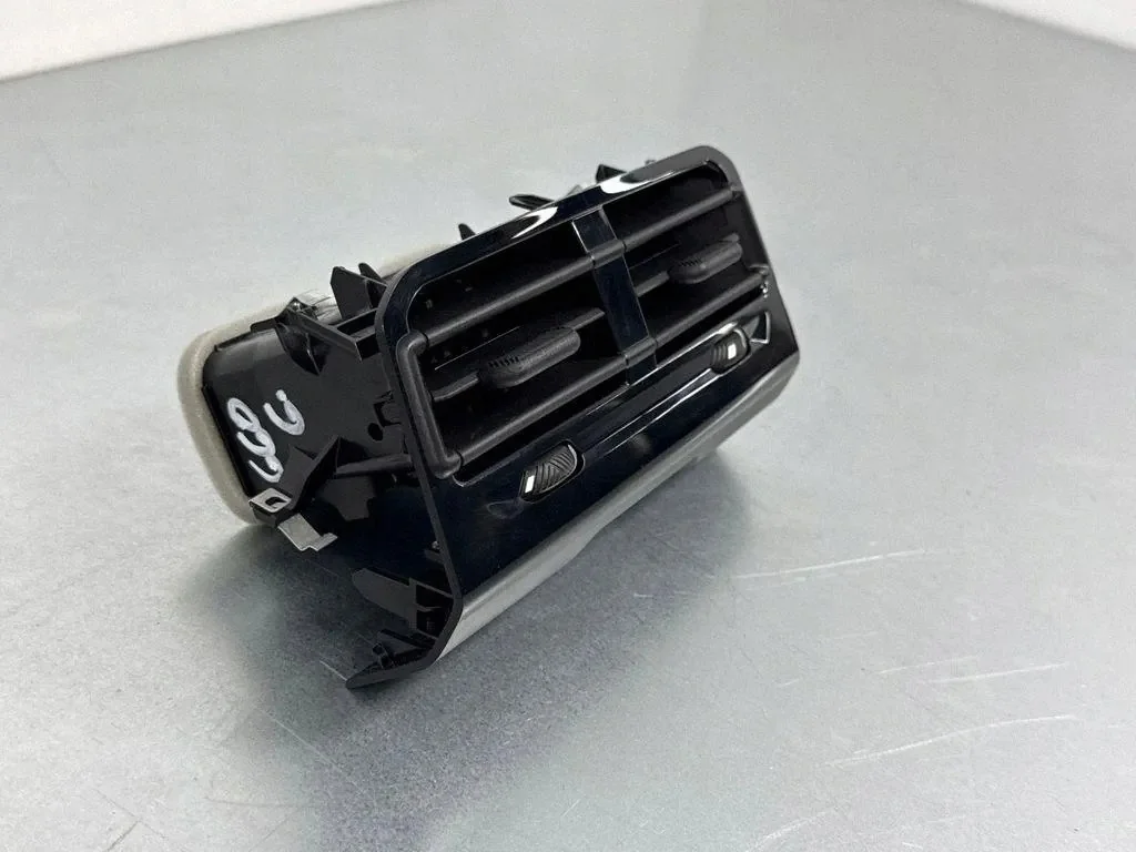 Prise d'air console BMW 5 G60 OEM 31529794 image 3