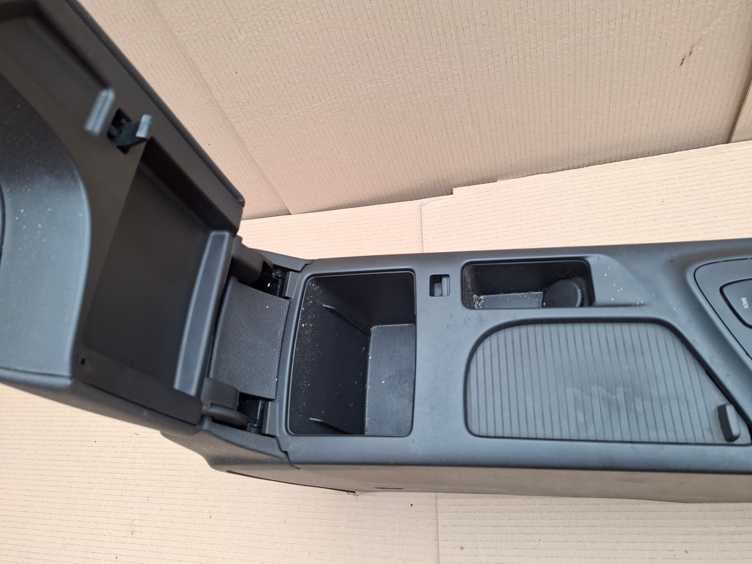 Accoudoir Opel Insignia A 2011 Break image 6