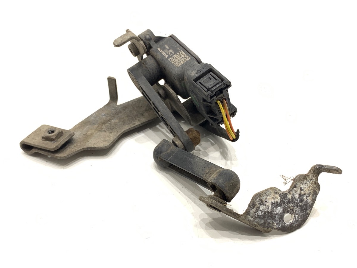Sensor Xenon Volvo V60 II 32246632 Usado image 3