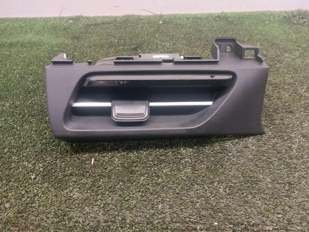 Grille de ventilation KIA 8203033800 image 3