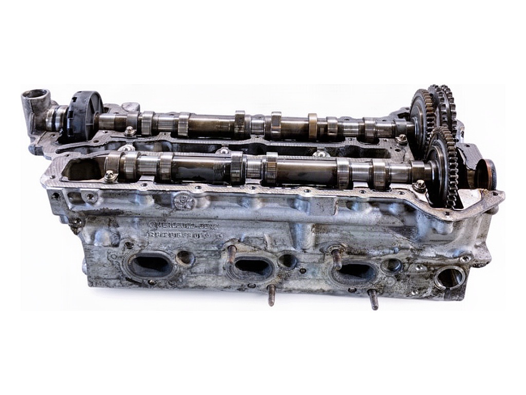 Testata sinistra Mercedes W251 3.0 224KM image 2