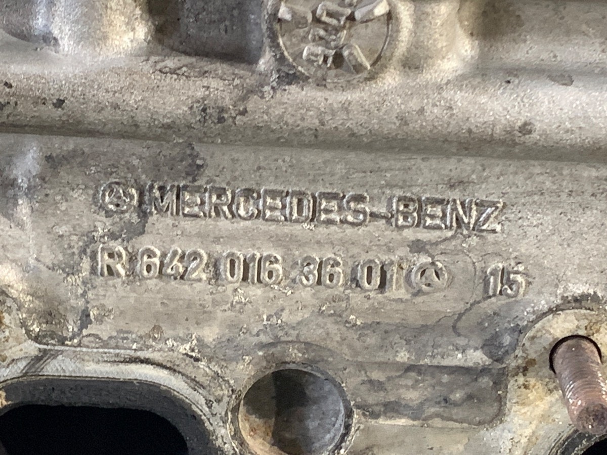 Testata sinistra Mercedes W251 3.0 224KM image 8