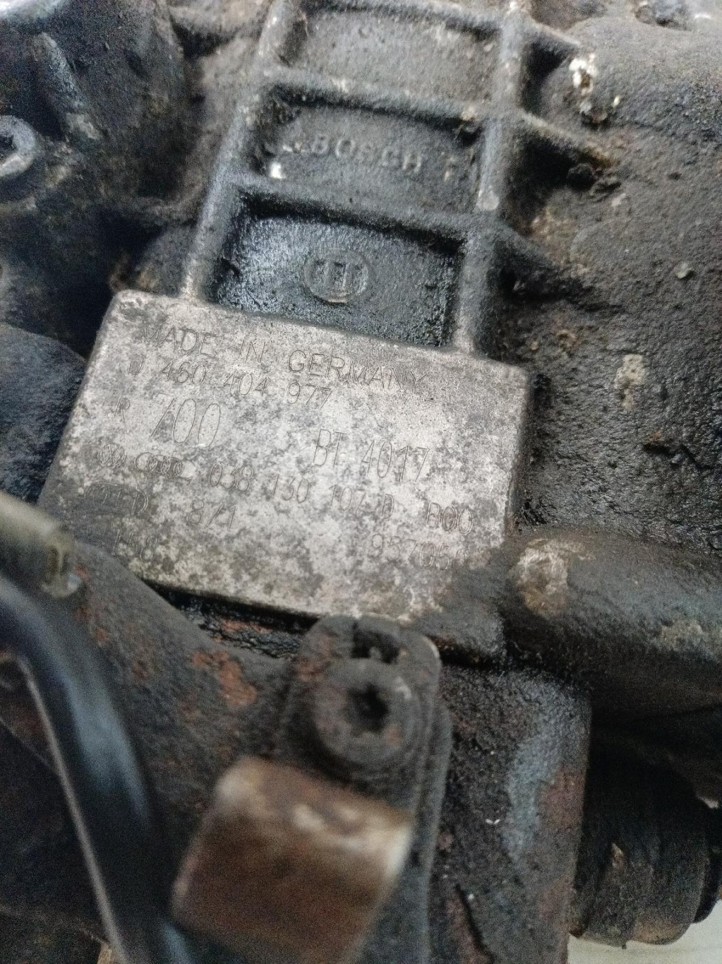 Bomba inyectora VW Golf IV 038130107D image 6
