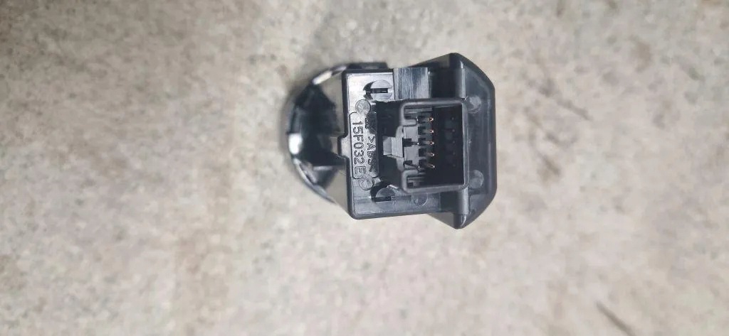 Start/Stop -kytkin Toyota Prius (_W3_) MR55042010 2012 image 5