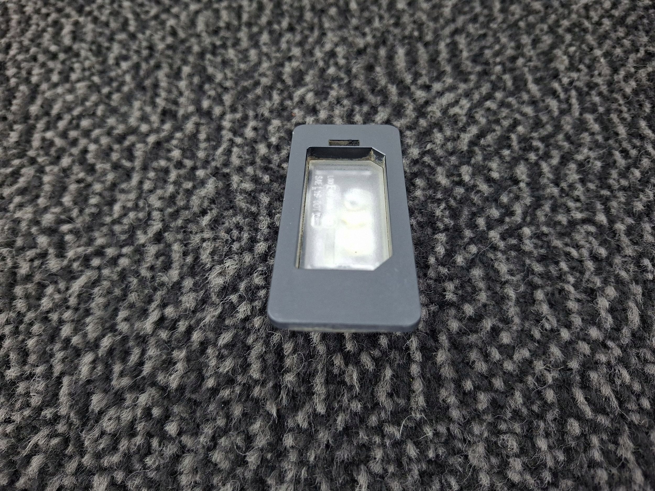 Lâmpada LED Placa BMW 2 Active Tourer U06 2024 image 9