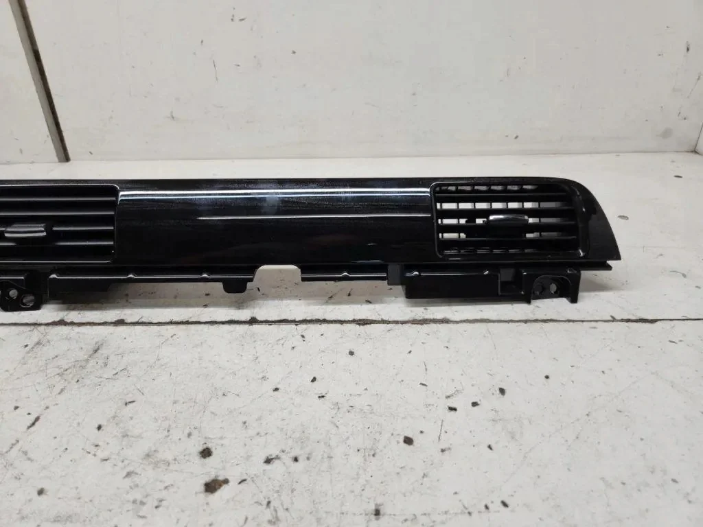 Prise d'air console Mitsubishi Outlander III