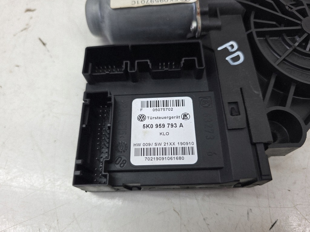 Motor de Vidro Dianteiro VW Golf Plus 5K0959793A image 8