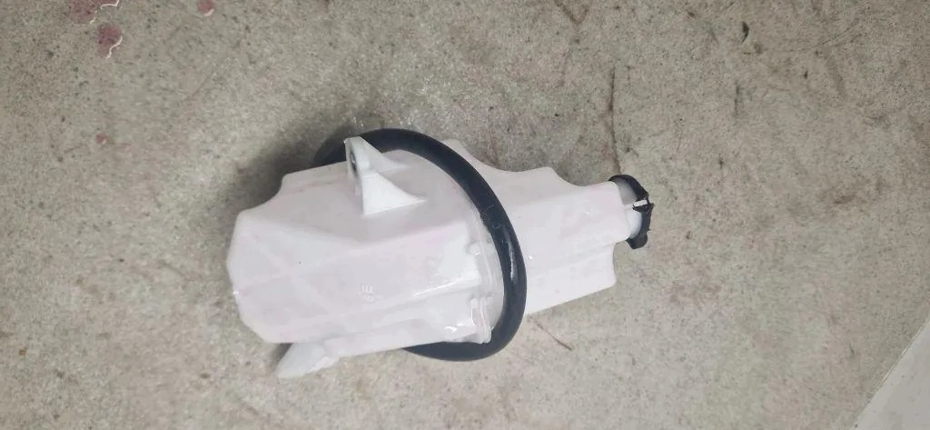 Expansietank TOYOTA 26E4 2.5L diesel 2020 image 5