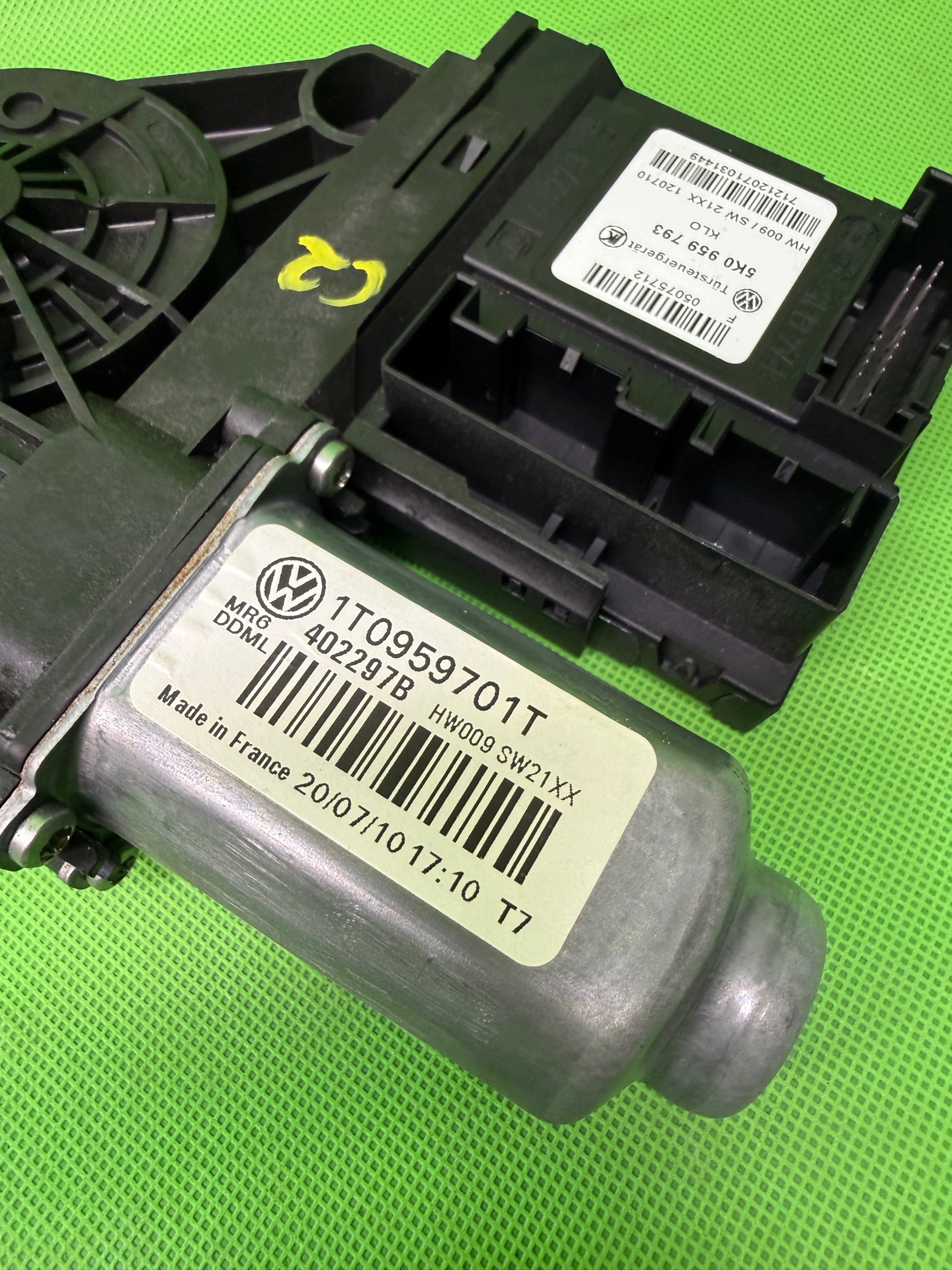 Motor de Vidro Esquerdo Dianteiro VW 1T0959701T 5K0959793 image 3