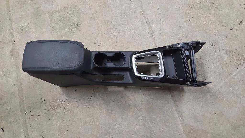 Armsteun KIA CEE'D (JD) 84615J7900 benzine 2023 image 2