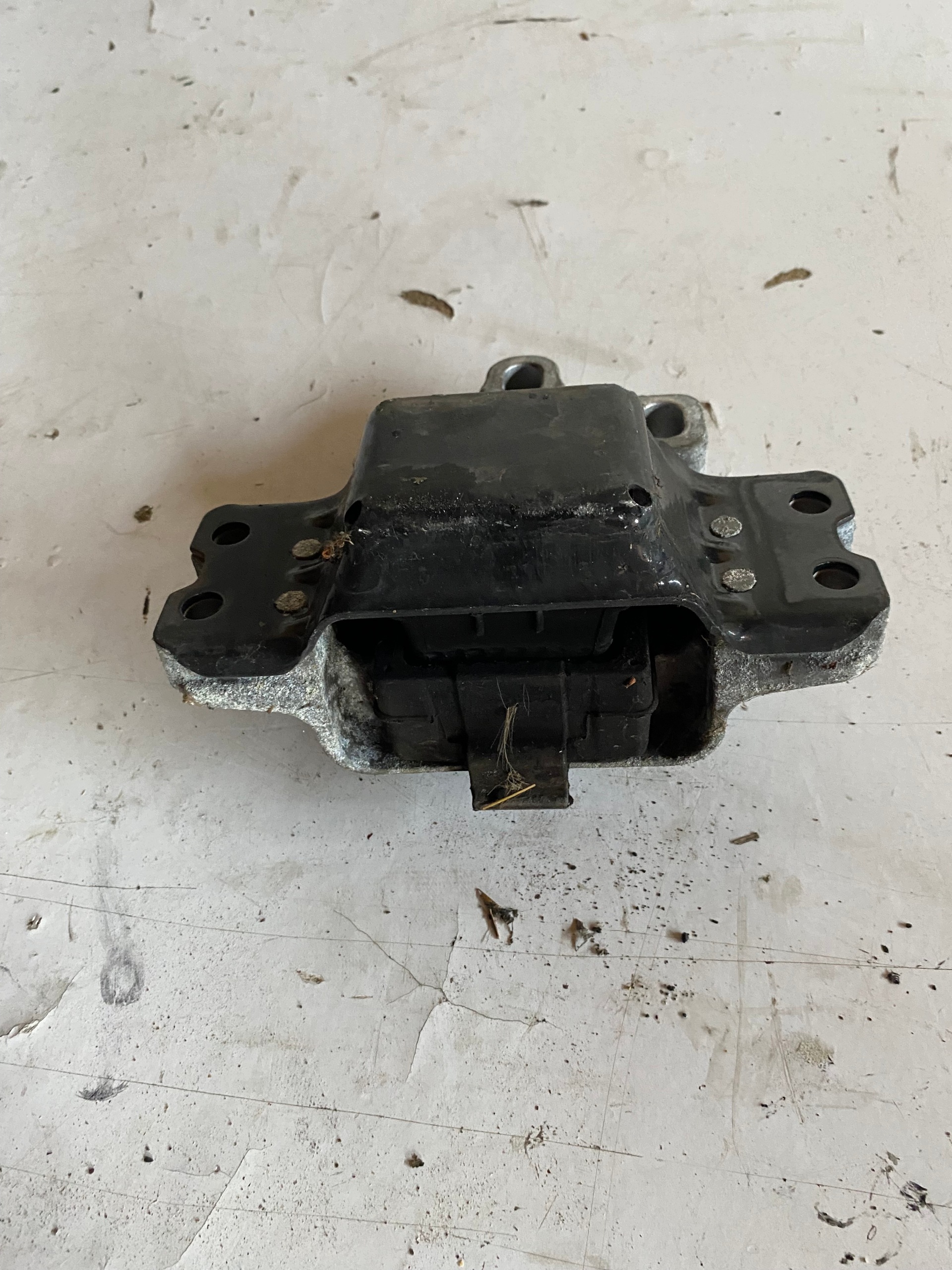 Support moteur Skoda Superb II 1K0199555T image 3
