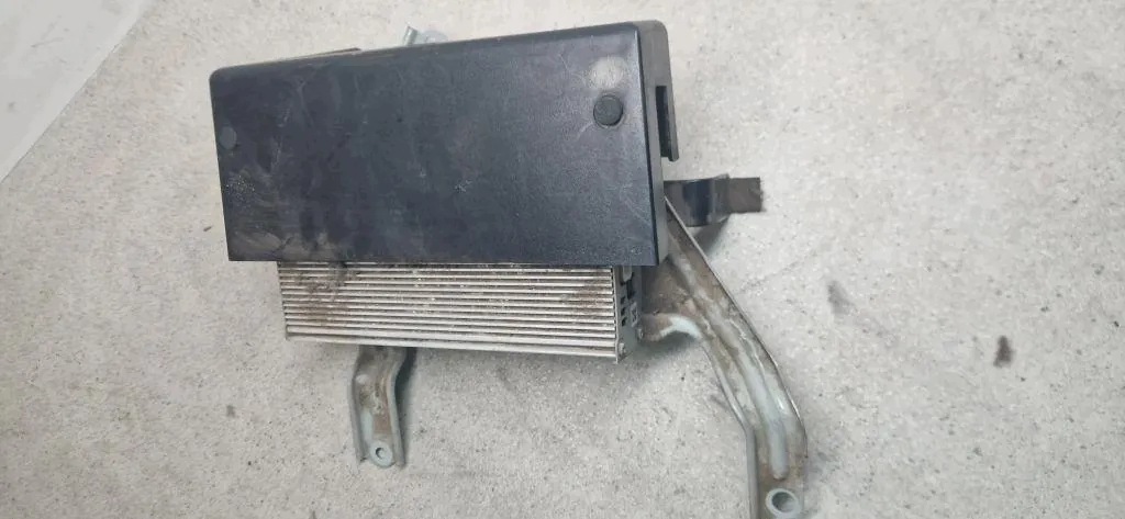 Versterker Toyota Prius W3 8618347010 image 3