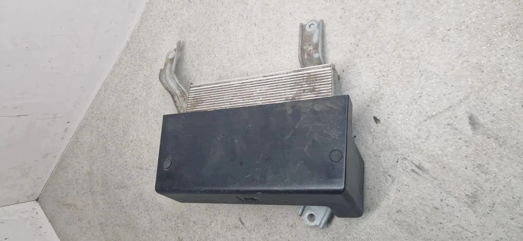 Versterker Toyota Prius W3 8618347010 image 6
