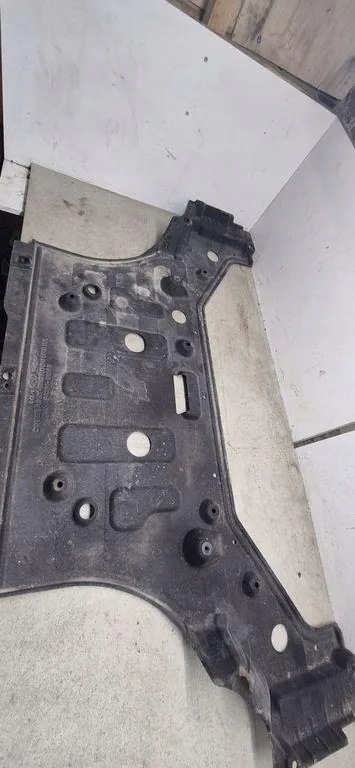 Protezione Motore Kia EV6 84291GI000 Usato image 3