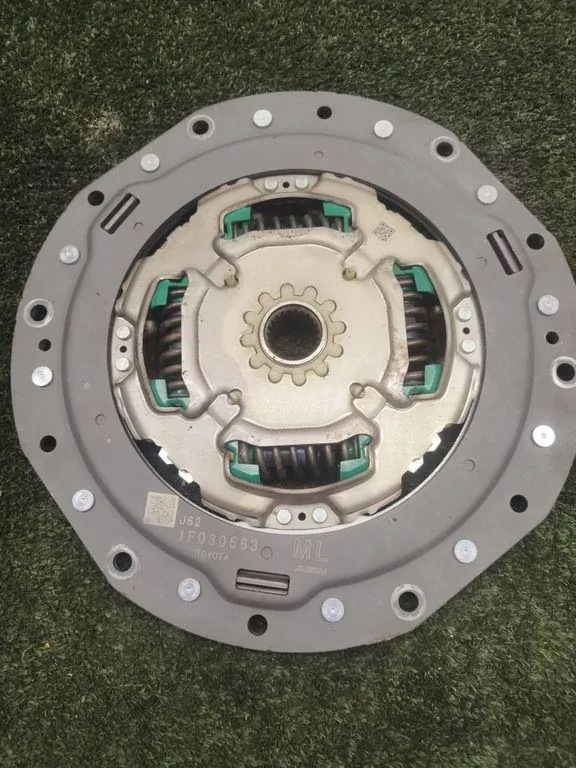 Embrayage TOYOTA 1F030563 2.5L diesel 2020 image 2