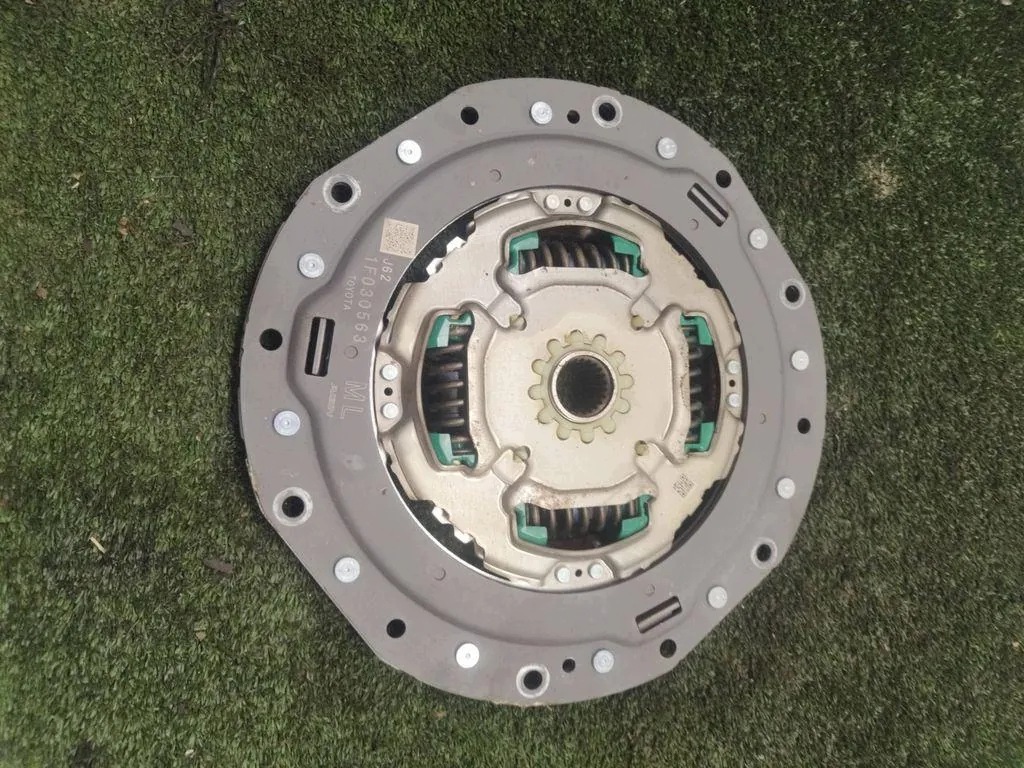 Embrayage TOYOTA 1F030563 2.5L diesel 2020 image 4