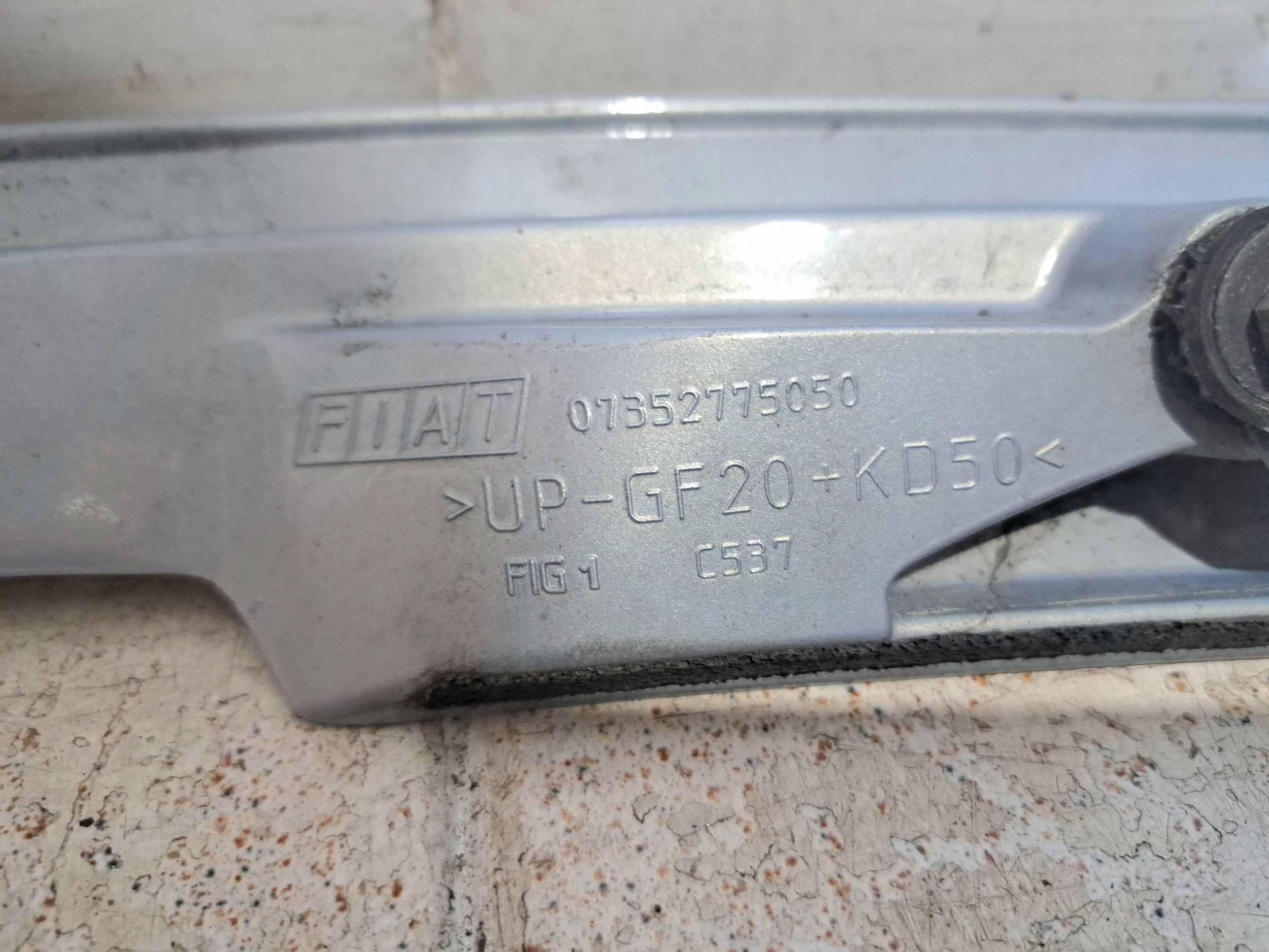 Spoiler Traseiro Fiat Stilo 7352775050 Usado image 3