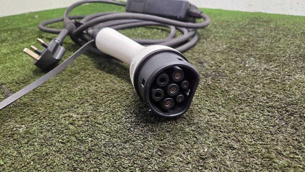 Câble de charge HYUNDAI EN50620 239kW 2023 image 5