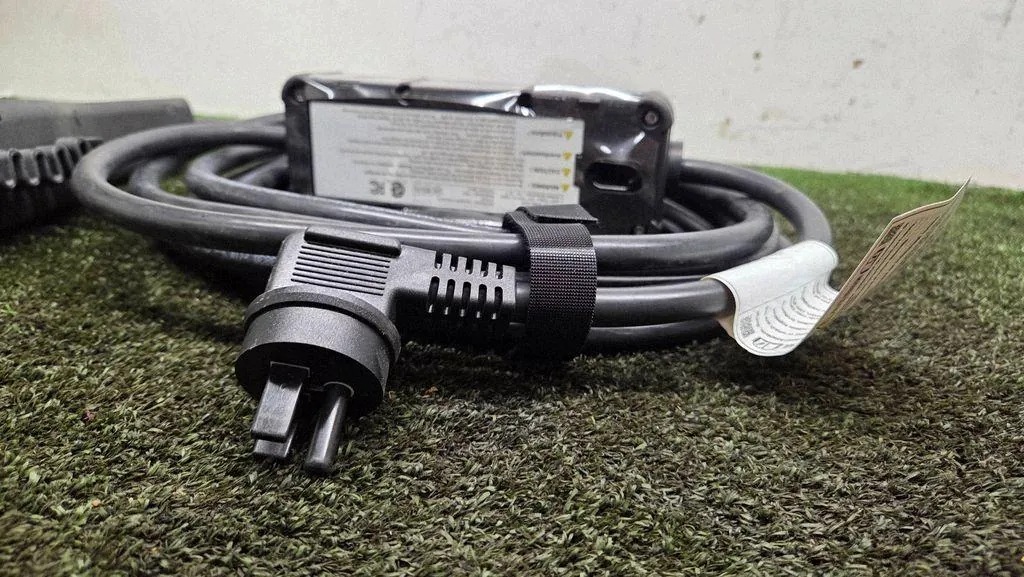 Cable de carga Hyundai GI020HD 239kW 2023 usado