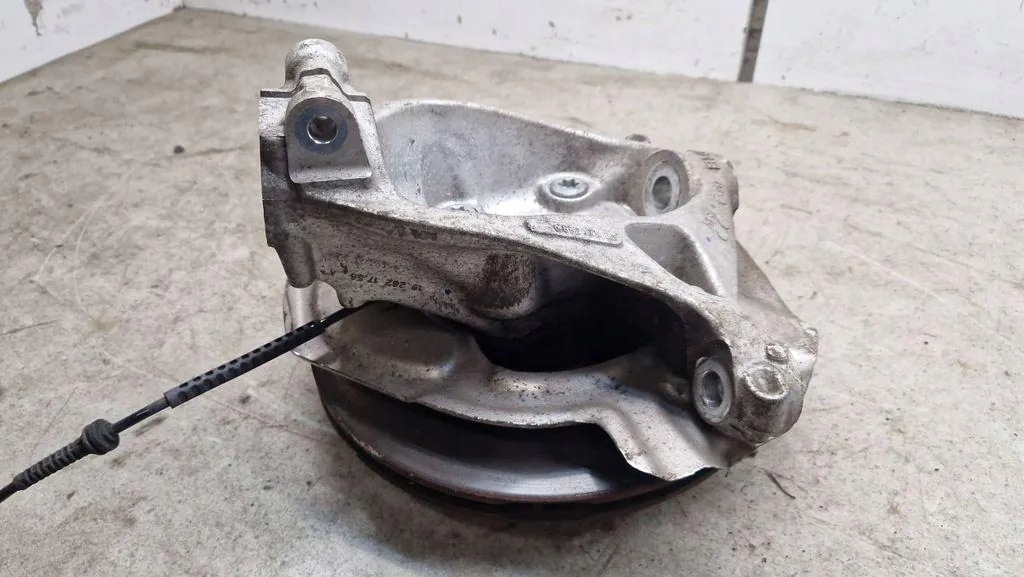 BMW i3 (I01) Vorderachsteile 685216002 gebraucht image 2