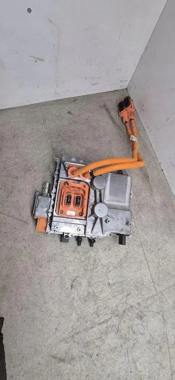 Inyector BMW i3 (I01) 149942 Híbrido 125kW 2015 image 2