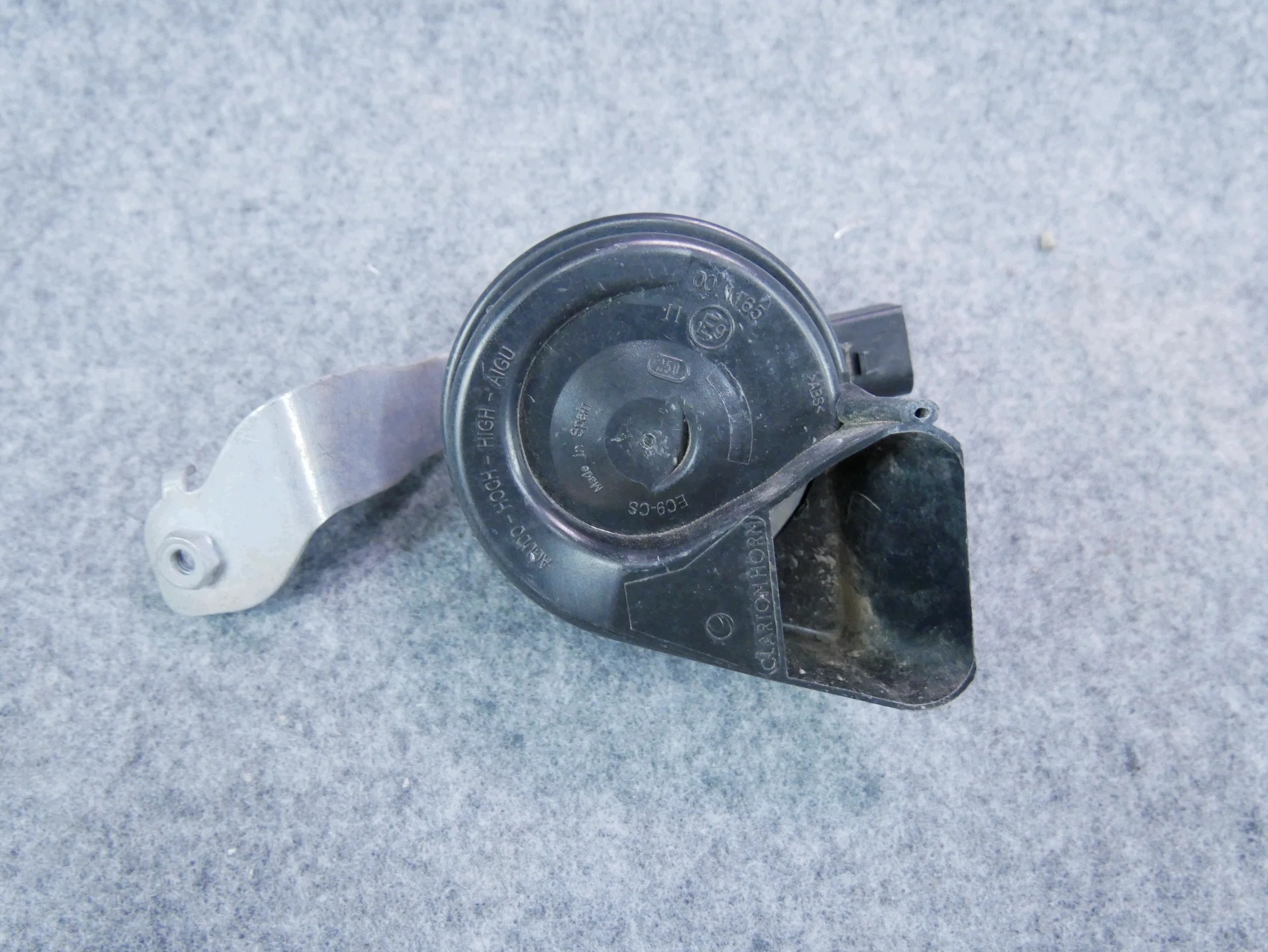Klakson Mercedes C-luokka W205 A2055421520