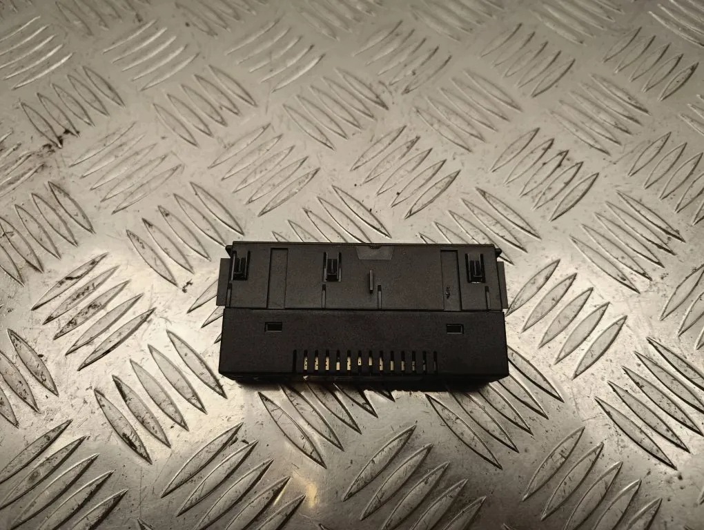 USB VW 32400001743048 210kW 2024 image 3
