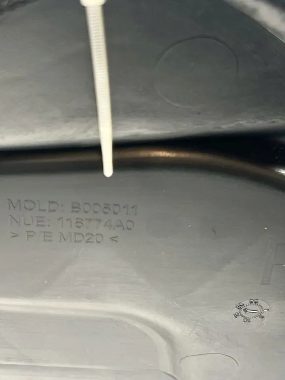 Citroen C4 III e-C4 Armlehne Konsole 118774A0 image 6