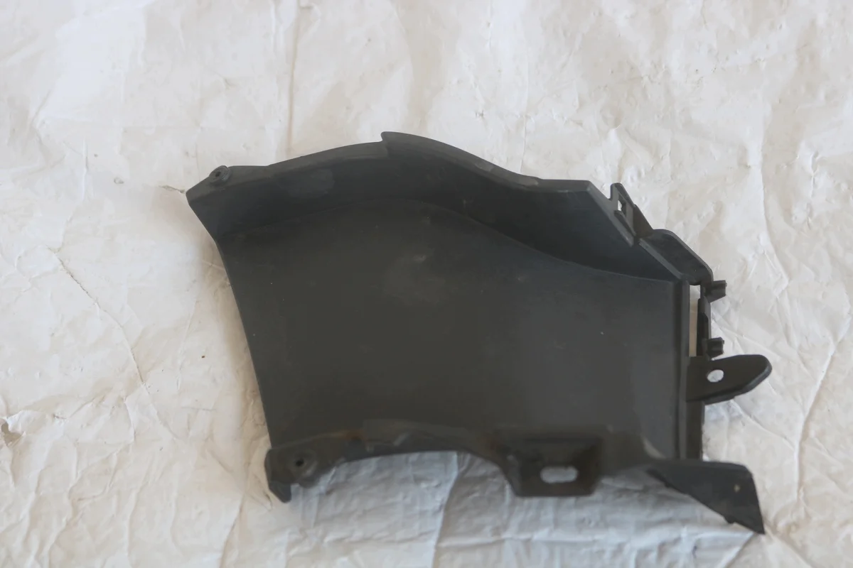 BMW X3 G01 ilmanohjain oikea 51117418414