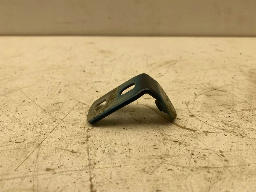 SKODA 5E3821431 Supporto parafango usato image 3