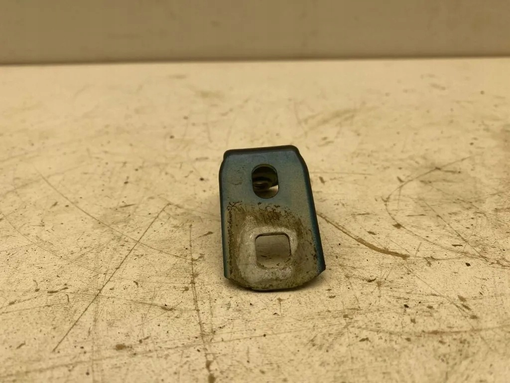 SKODA 5E3821431 Supporto parafango usato image 4