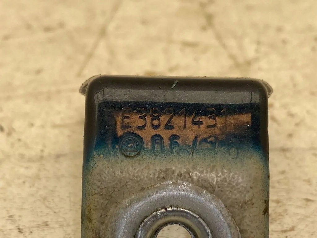 SKODA 5E3821431 Supporto parafango usato image 7