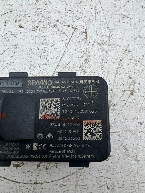 Volvo Antenna Amplifier 80017174 Used image 5