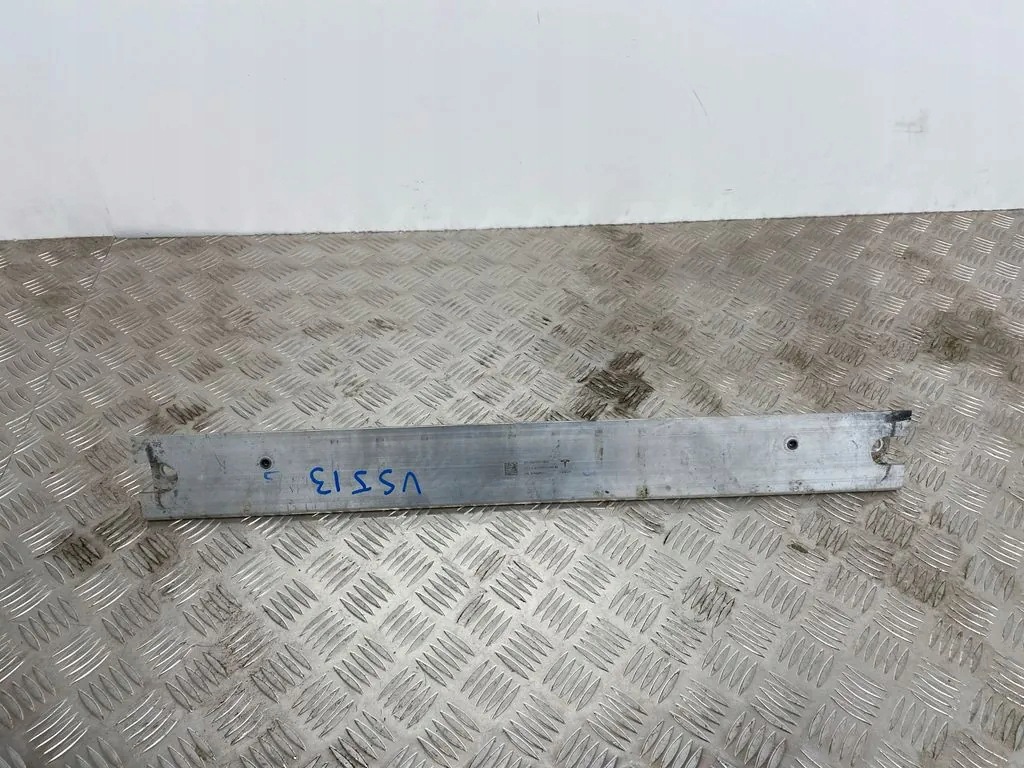 Tesla Model Y untere Querträgerverstärkung 1667529-00-A image 2