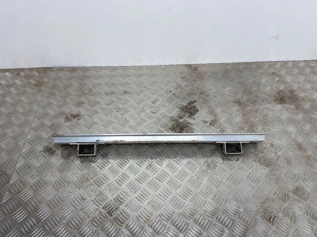 Tesla Model Y untere Querträgerverstärkung 1667529-00-A image 3