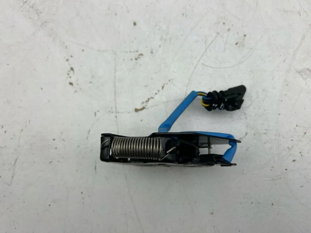 Volvo EX30 2024 Capot Verrou 8892063129 image 3