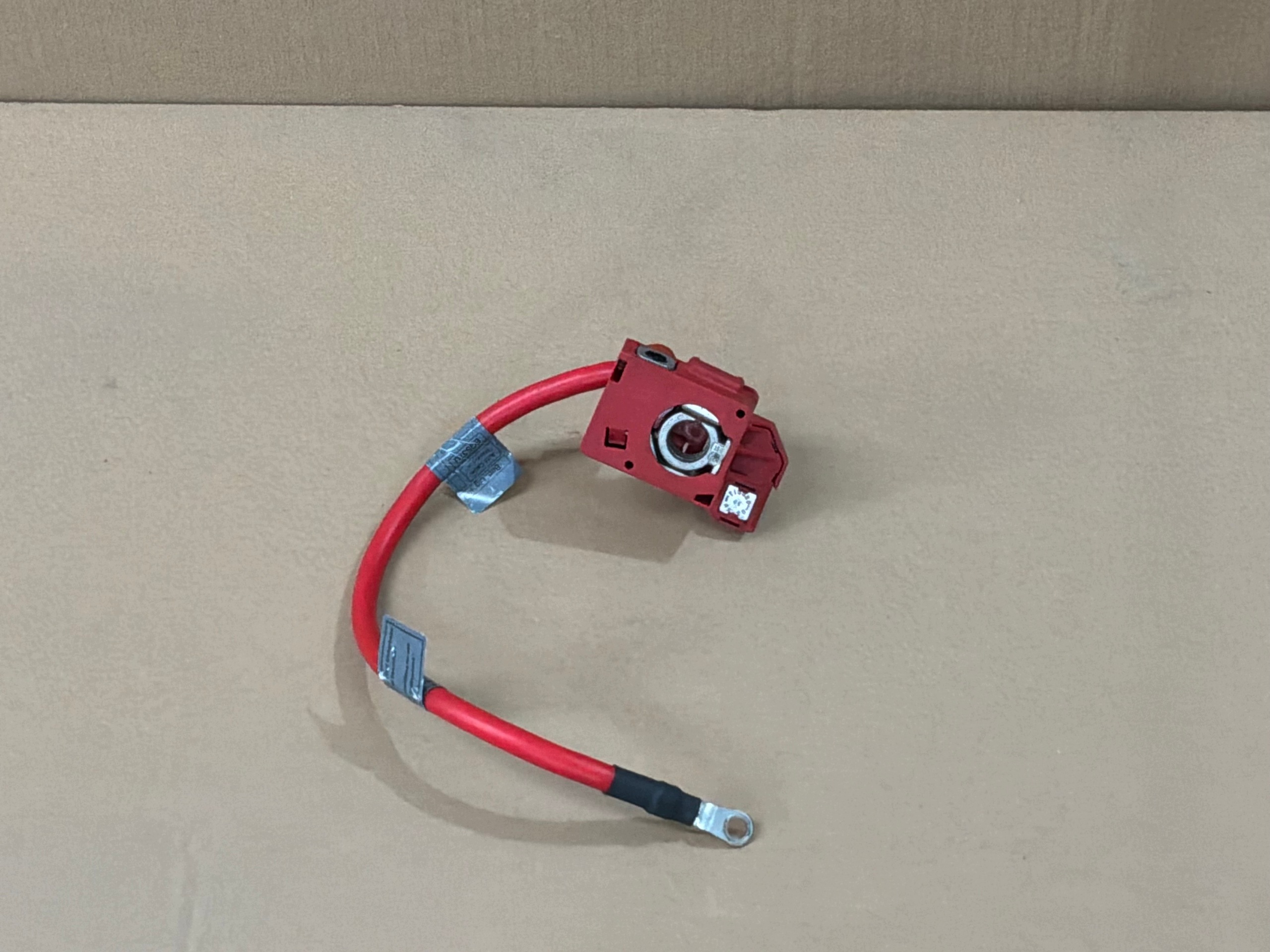 Cosse positive pyrotechnique BMW E91 E90 E92 image 2