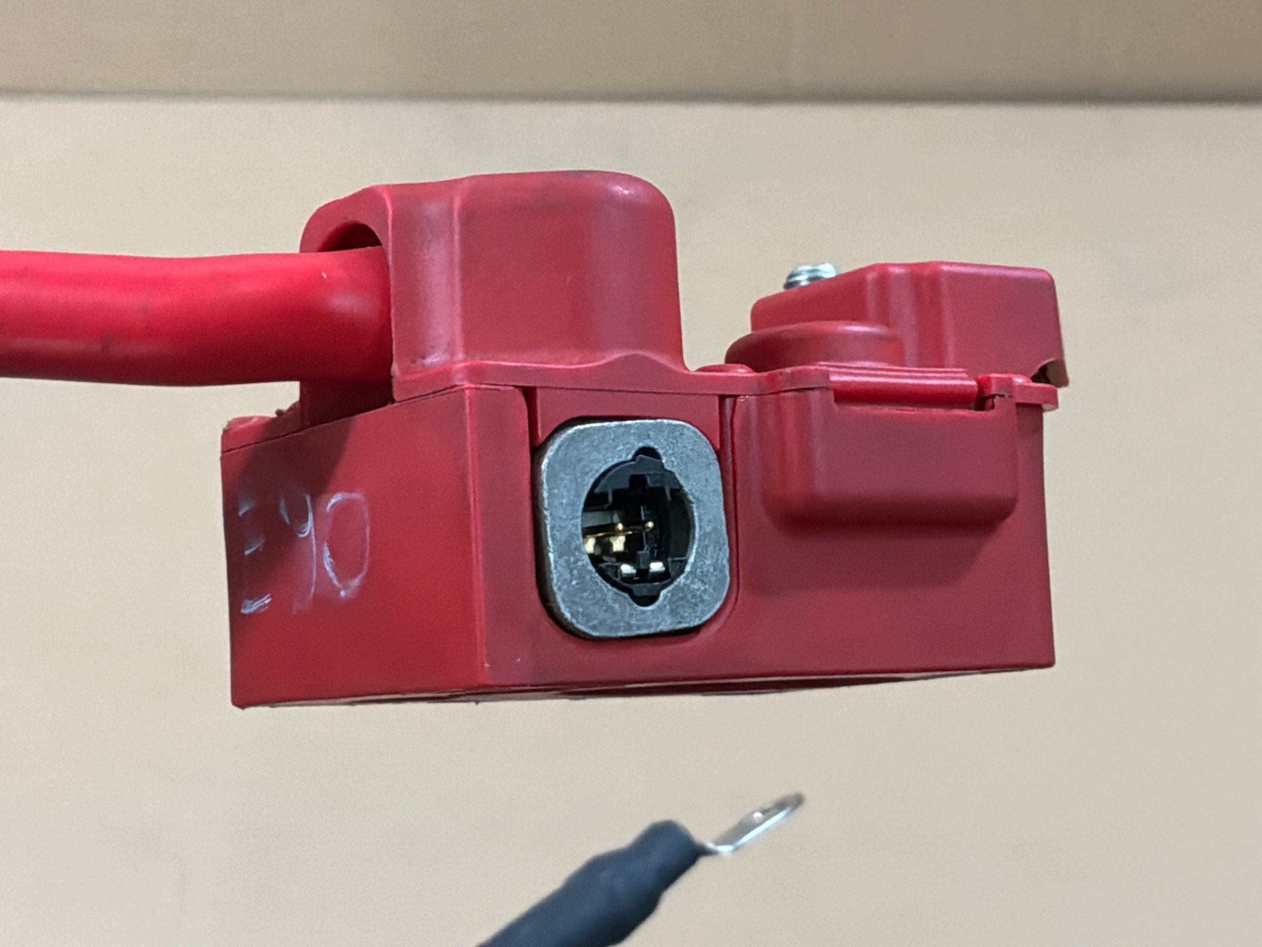 Cosse positive pyrotechnique BMW E91 E90 E92 image 3