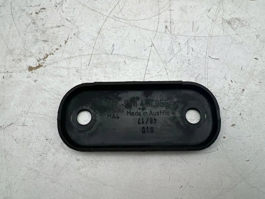 Stabilisatorlager vorne links PORSCHE PANAMERA 971 971411055A