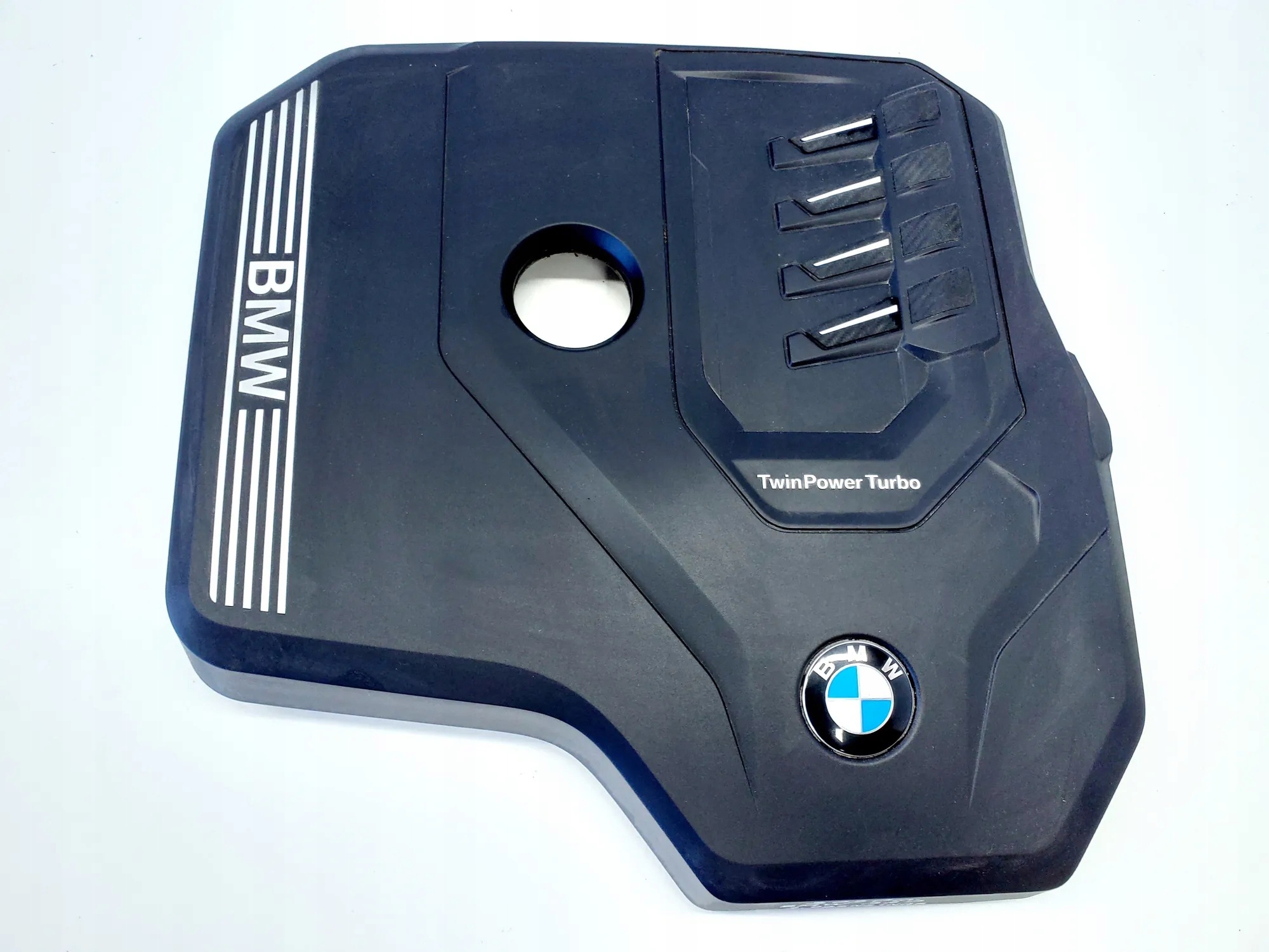 Cache moteur supérieur BMW BBP230401 2.0L 135kW 2020 image 2
