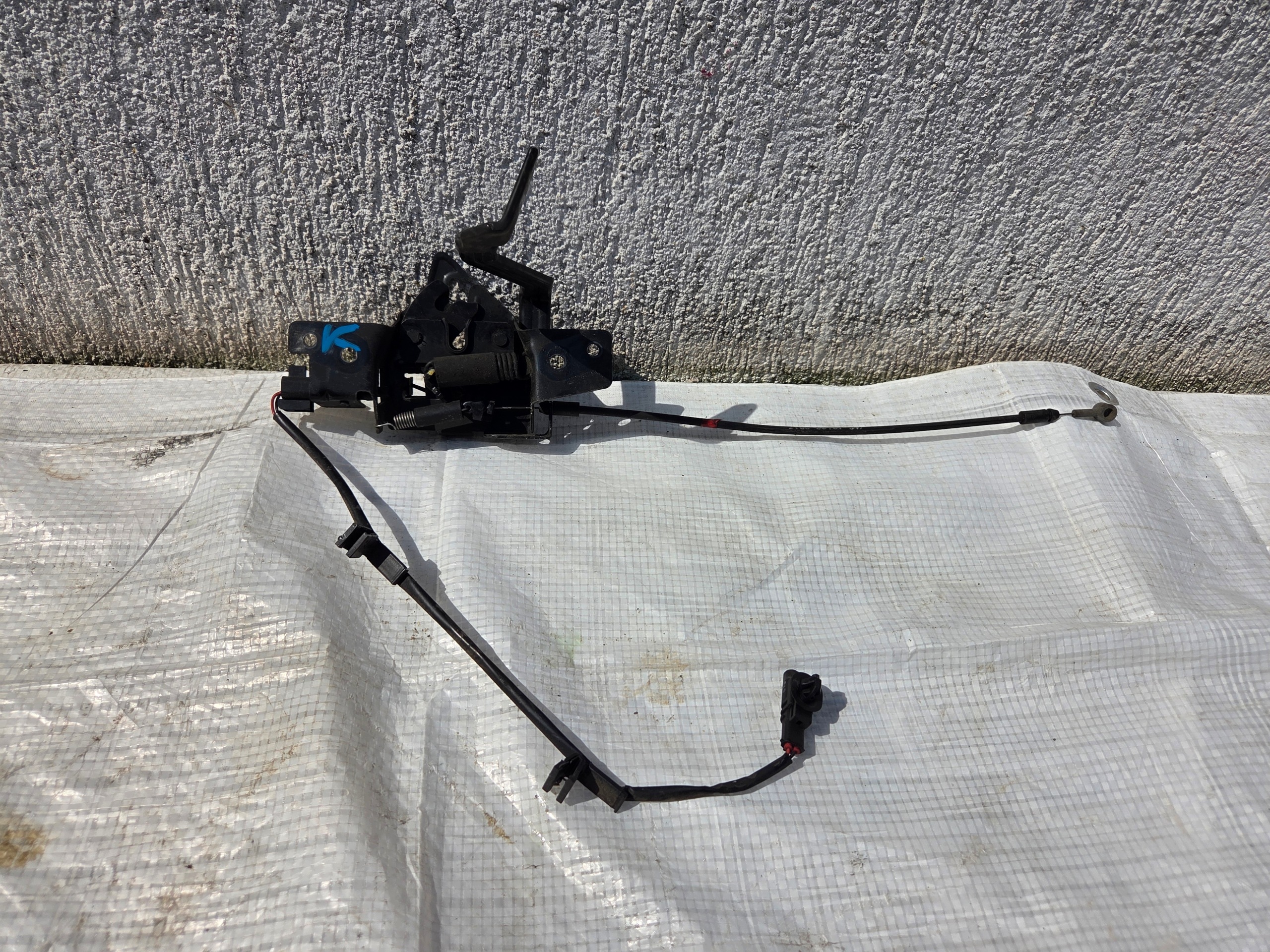 Verrou capot Hyundai Kona 81130-J9000 image 2